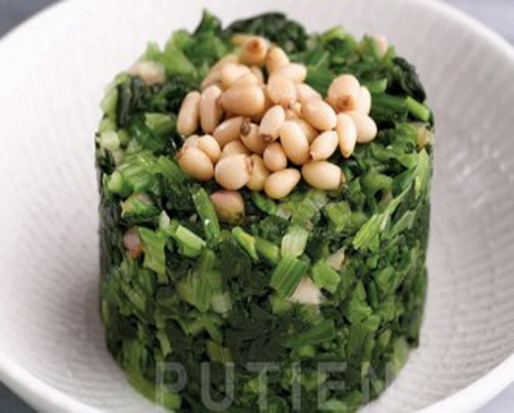 Pine Nuts with Spinach
